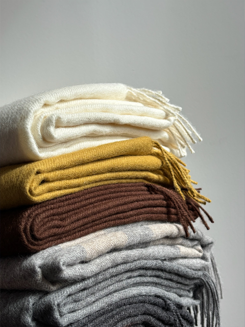 MANTA 100% BABY ALPACA GRIS